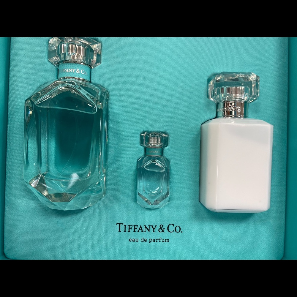 Sold Tiffany and co gift set I bought the last two
